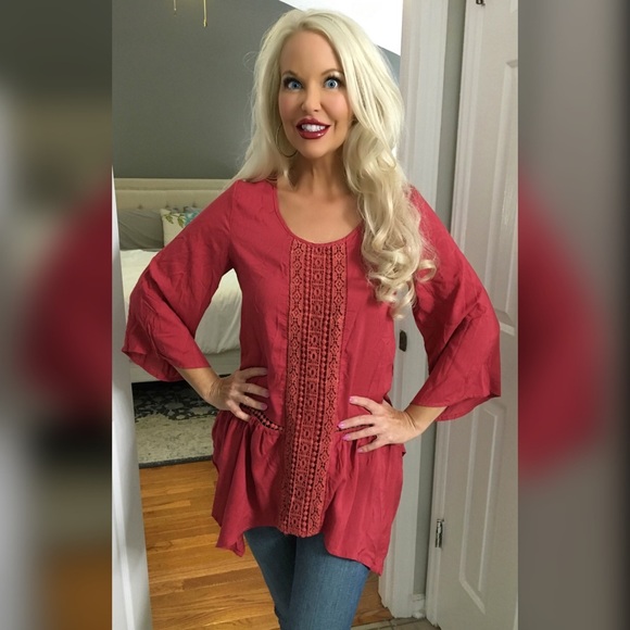 LAST 2! 💕Dusty coral lace detail asymmetric tunic - Picture 2 of 4